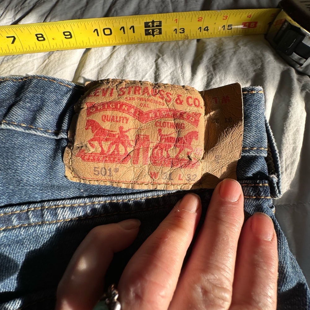 Levi's 501 Button Fly Blue Denim Jeans with Red Label - Picture 3 of 10